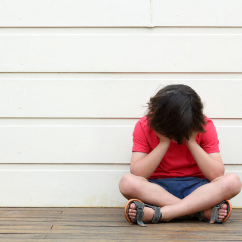 7 noticeable signs of child neglect